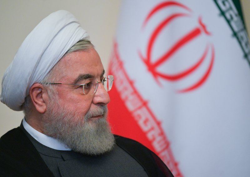 Rouhani: Nijedna prijateljska zemlja nije pomogla Iranu u doba korone