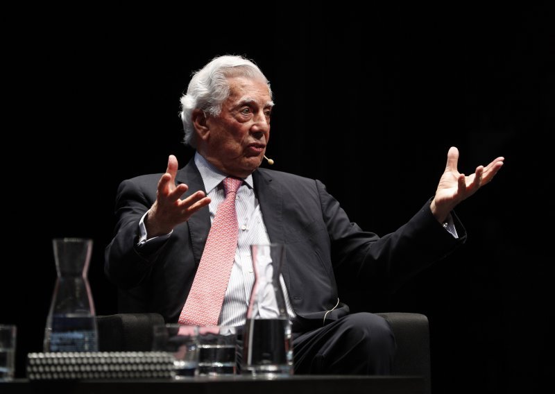 Llosa najavio novi roman i popljuvao političku korektnost: To nije ništa drugo nego napad na slobodu