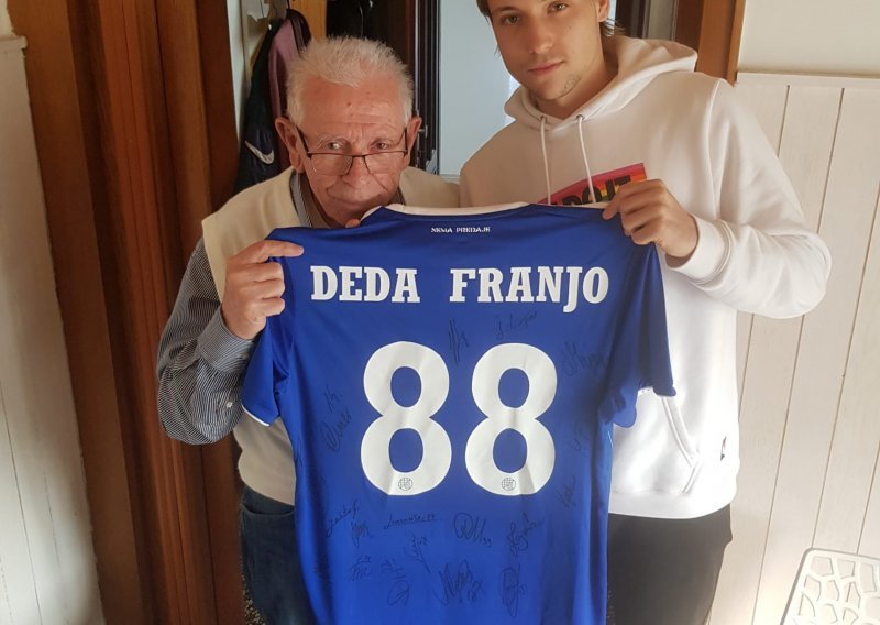 Dinamo i Lovro Majer iznenadili 88-godišnjeg djeda Franju