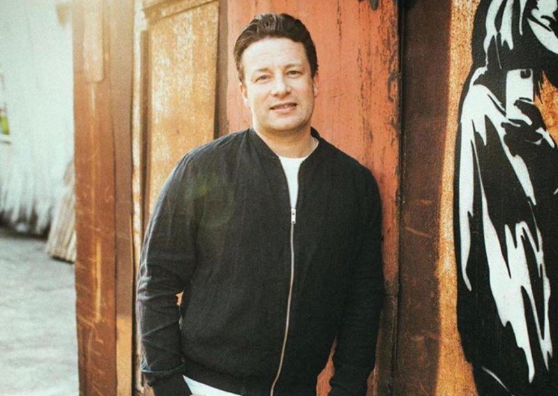 Jamie Oliver otkrio da je izgubio 12 kilograma bez gladovanja i to uz samo dvije male promjene u prehrani