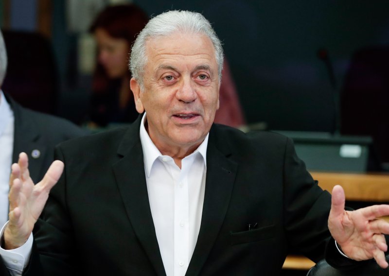 Avramopoulos požuruje ulazak Hrvatske u Schengen jer 'mi to zaslužujemo'