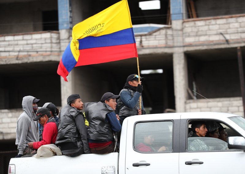 Ekvadorski predsjednik nakon izvanrednog stanja uveo i policijski sat