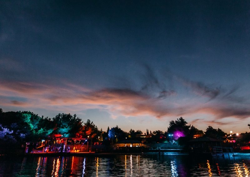 Outlook & Dimensions Festival 2020. dolaze u The Garden Resort u Tisnom