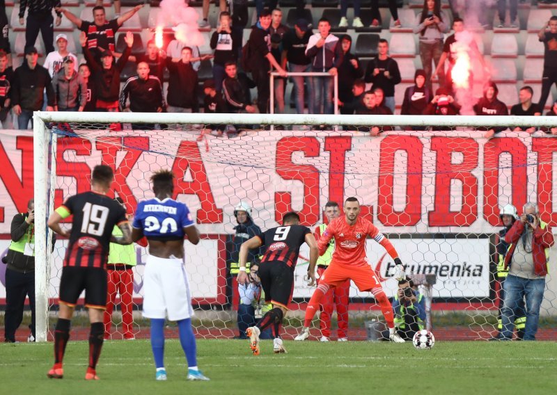 Dinamo uveličao 100 godina tuzlanske Slobode te remizirao s domaćinom