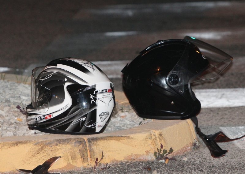 U sudaru tri motocikla kod Prizne jedan motociklist poginuo