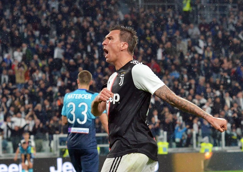 Više nema dileme: Juventusov direktor potvrdio kako Mandžukić odlazi!