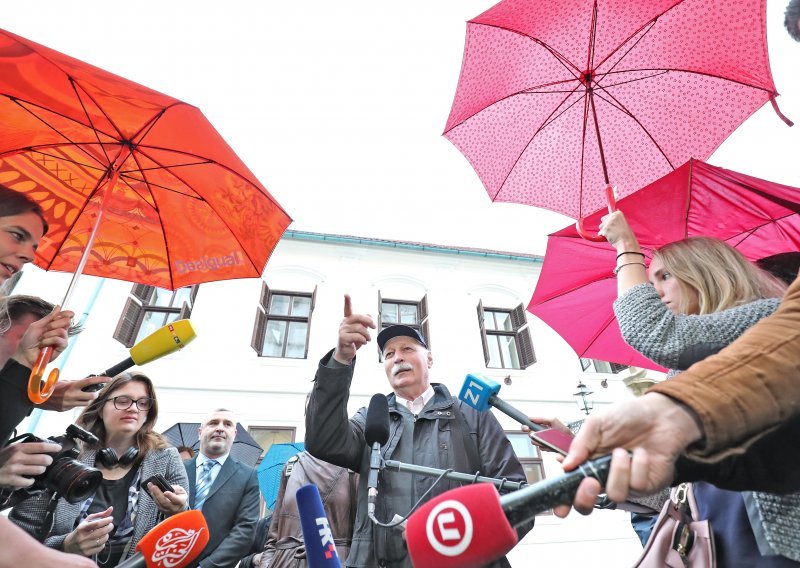 Sindikalci pred Banskim dvorima uputili oštru poruku Plenkoviću, ali i Vrdoljaku, otkrili gdje sutra nema škole