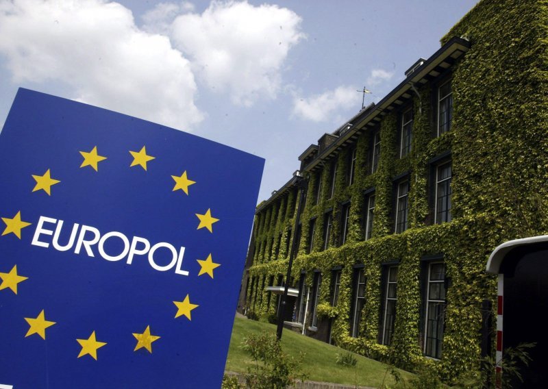 Europol spektakularnom objavom traži krimninalce, među njima i Hrvatica