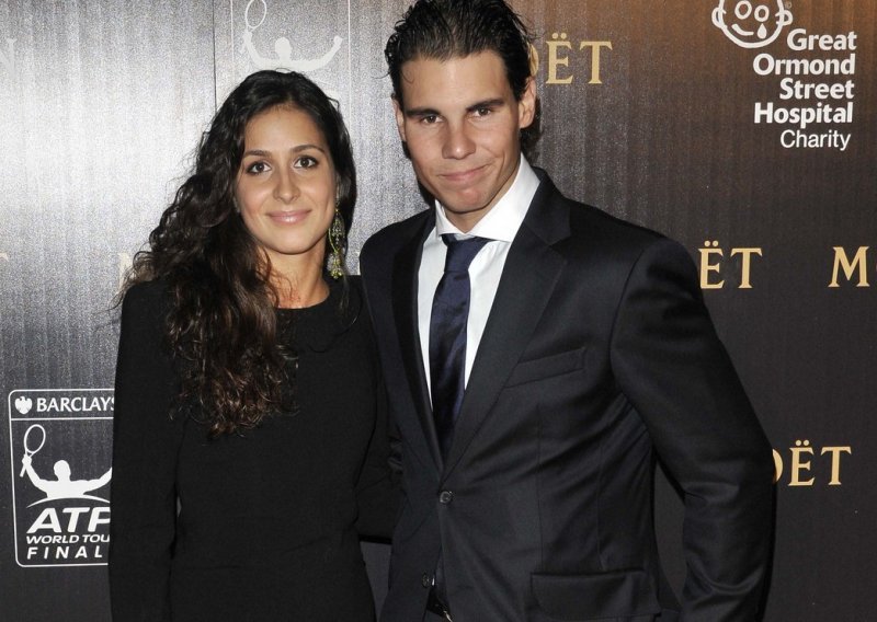 Rafael Nadal oženio se svojom srednjoškolskom ljubavi: Njegova Mery blistala je u vjenčanici s potpisom španjolske dizajnerice