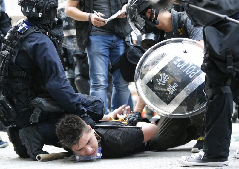 Hong Kong oslobodio osumnjičenika za ubojstvo zbog kojeg je došlo do prosvjeda
