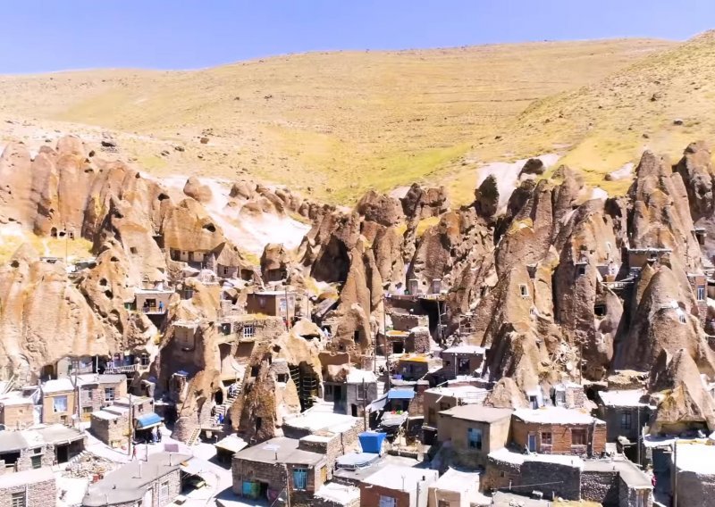 Iransko selo izgleda kao mjesto iz fantastičnog filma