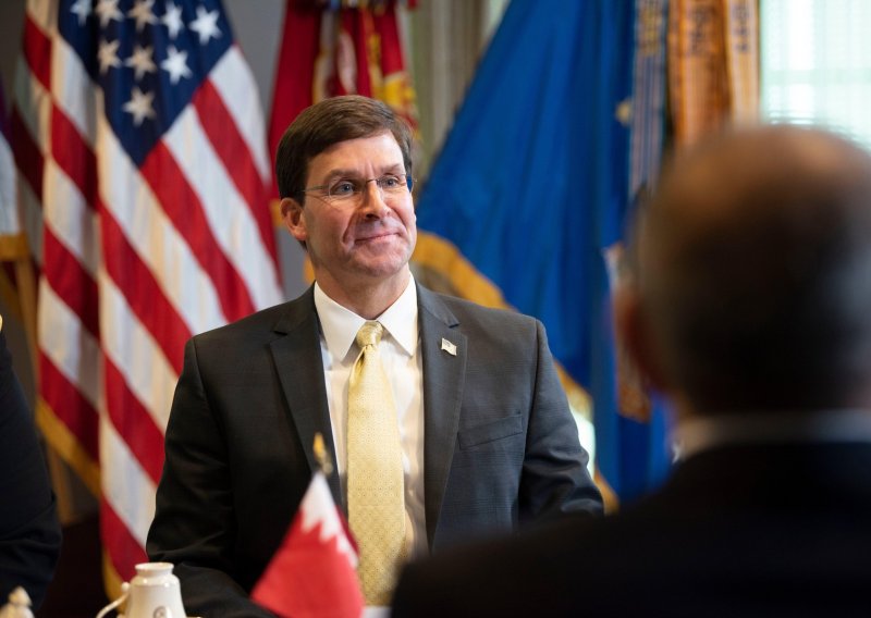 Esper kaže da SAD ima 'dugoročnu obavezu' prema Afganistanu