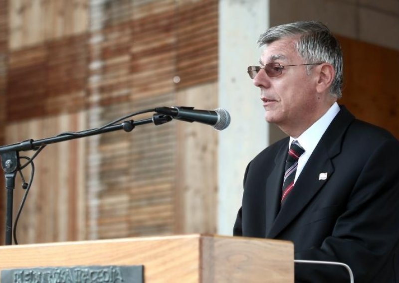 Reiner uvrijeđen napustio skupštinu Republike Srpske