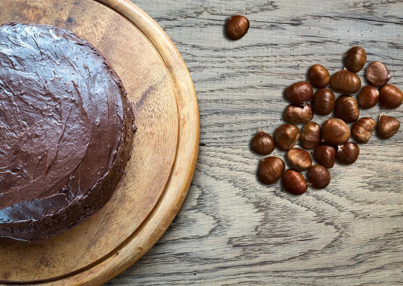 Kraljica jeseni: Jednostavan recept za čokoladnu tortu s kestenima