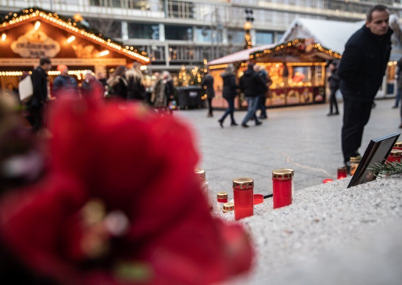 Napadač na berlinski božićni sajam planirao i napad na Angelu Merkel?