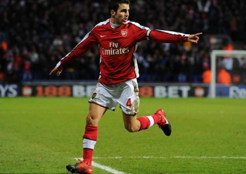 Fabregas: Puno toga dugujem Arsenalu