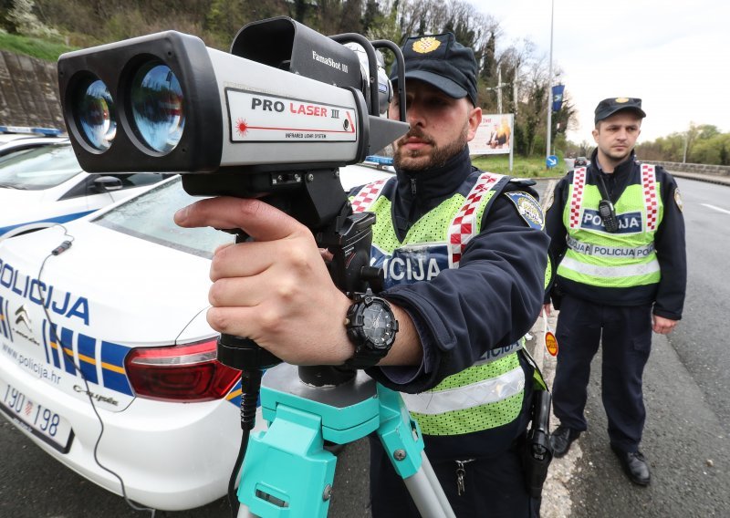 Zbog prekoračenja brzine, na autocesti A3 u četiri sata kažnjeno 50 vozača