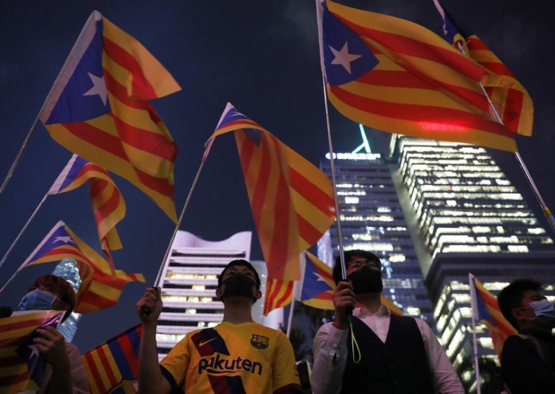 Prosvjednici u Hong Kongu podržali separatiste u Kataloniji