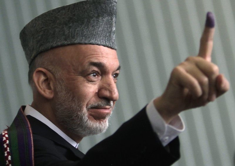 Karzai pojačao vodstvo nad Abdulahom