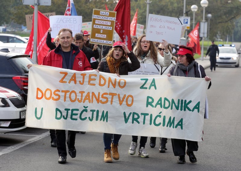 Sindikat ministrici Divjak: Predškolski odgojitelji zanemareni