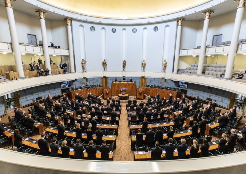 HDZ se vadi na Finsku, Dansku i Litvu, a oni odgovaraju: Mi ne iznajmljujemo naše sabornice