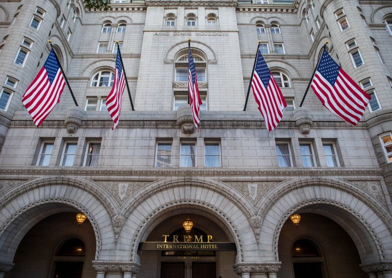 Obitelj Trump razmatra prodaju hotela u Washingtonu, navodno za njega traže 500 milijuna dolara