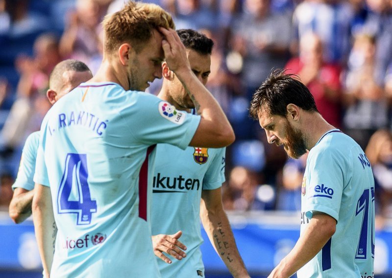 Ivan Rakitić definitivno je višak; Barcelona ga se želi riješiti, ali i dalje traži preveliku odštetu