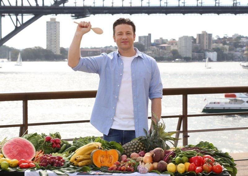 Jamie Oliver otkriva korisne trikove u kuhinji: Evo kako ćete iskoristiti hranu kojoj ističe rok