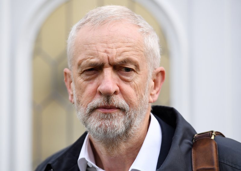 Corbyn počeo izbornu kampanju napadom na nepošten sustav