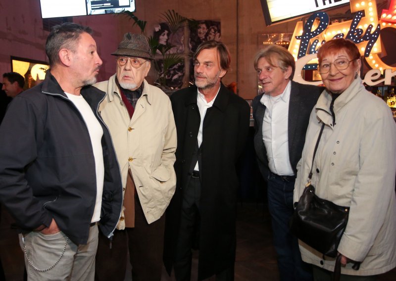 Sa svojih 90 godina i dalje pleše i pjeva, a sada je život legendarnog Stjepana Jimmyja Stanića pretočen i na film