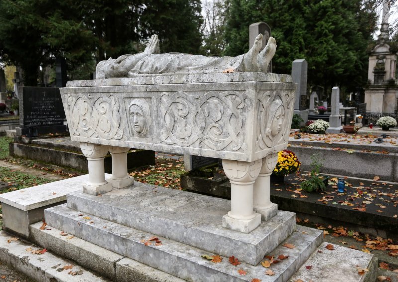 [FOTO] Pogledajte čiji se sve grobovi i spomenici poznatih osoba nalaze na Mirogoju