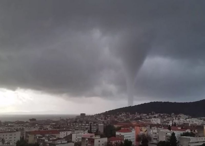 Stižu pijavice, pola metra snijega, valovi do šest metara