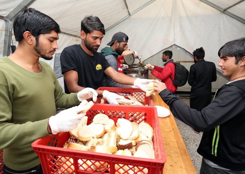 Islamski poglavar u BiH apelira: Pokažite humanost prema migrantima i izbjeglicama