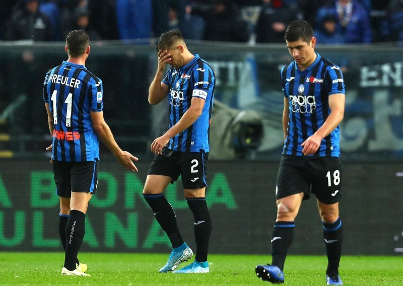 Atalanta ponovno poražena u utakmici punoj nesretnih okolnosti: Pašalić zabio autogol, a Iličić udario igrača pa zaradio crveni karton
