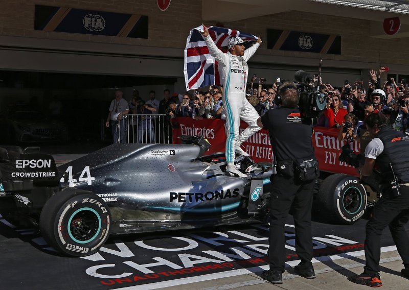 Lewis Hamilton u SAD-u stigao do šestog naslova svjetskog prvaka