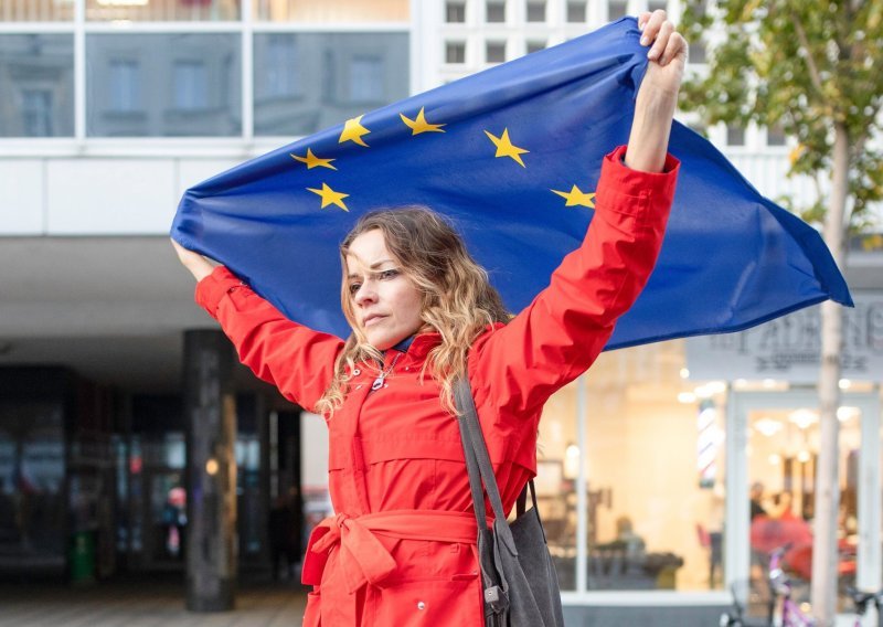 Razlika u plaćama u Europskoj uniji znači da žene od 4. studenoga pa sve do kraja godine rade - besplatno