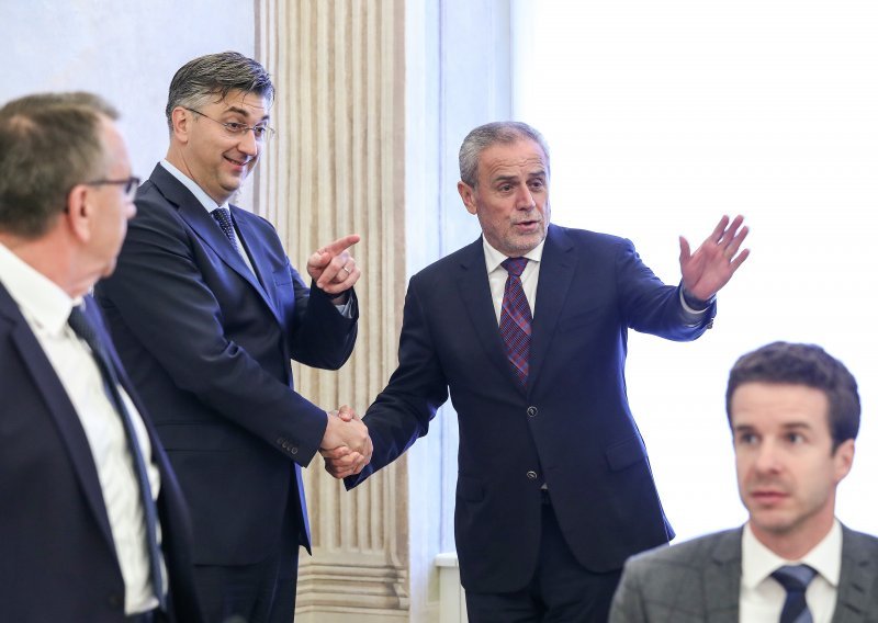 Plenković: Pričekajmo što će Ministarstvo graditeljstva reći o zagrebačkom GUP-u