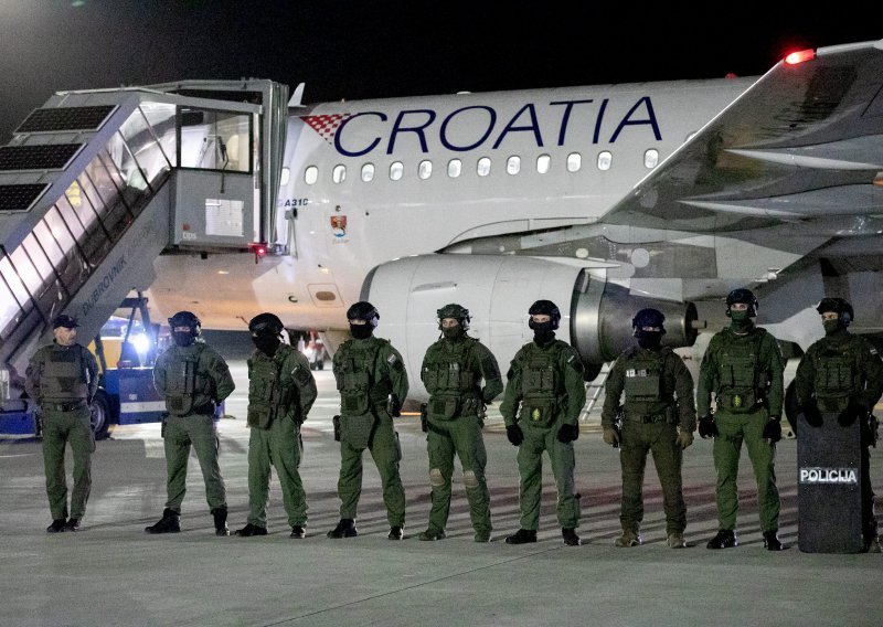 [FOTO] U Zračnoj luci Dubrovnik simulirali prisilno slijetanje zrakoplova zbog otmice