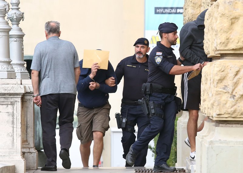 Sedmorica napadača na Srbe u kafiću u Uzdolju vraćaju se u istražni zatvor