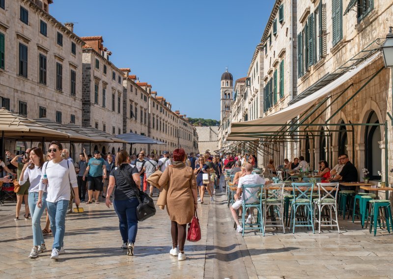 Dubrovnik nastavlja borbu protiv prekomjernog turizma, nova odluka se brojnim ugostiteljima neće svidjeti