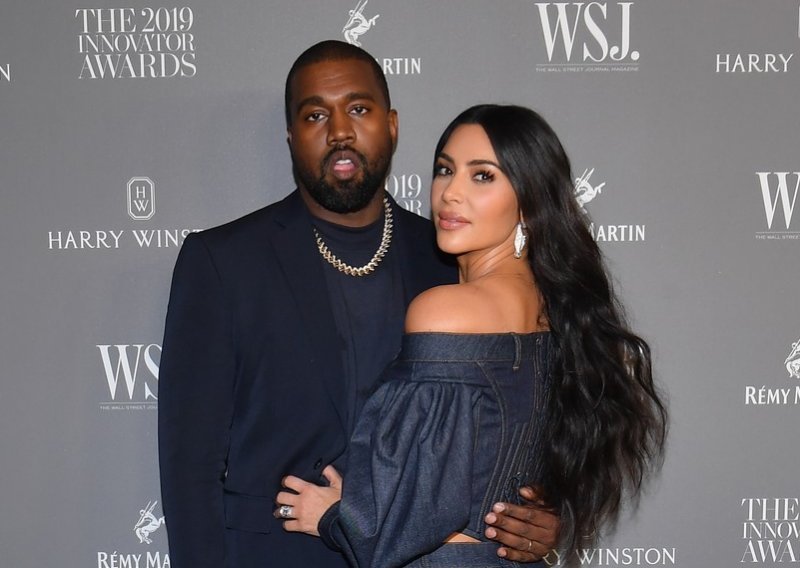 Kim Kardashian ponovno podiže obrve: Ovo izdanje bujne starlete želimo čim prije zaboraviti