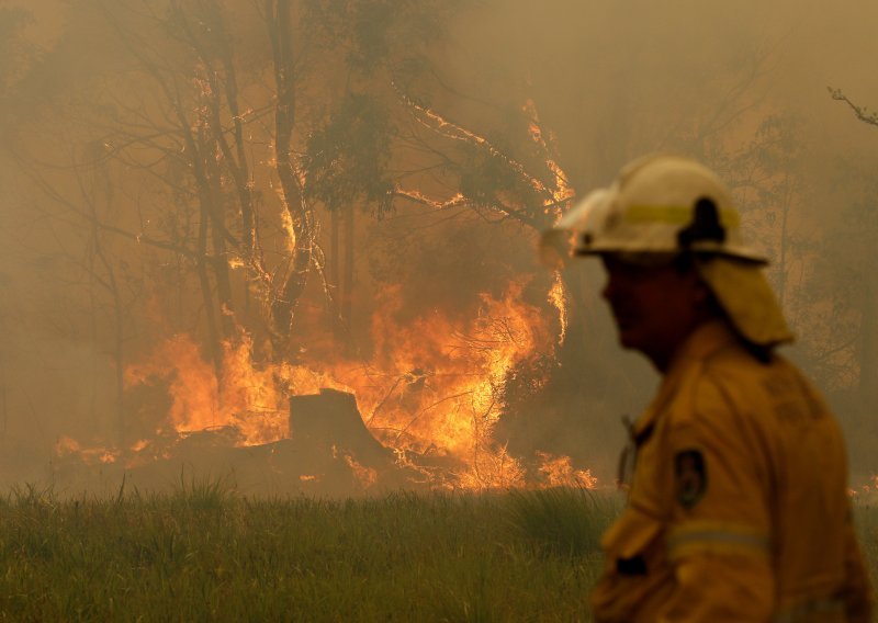 Vatrogasac volonter optužen za podmetanje požara u Australiji
