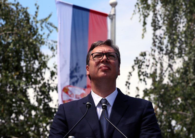 Aleksandar Vučić hitno hospitaliziran, oglasila se njegova savjetnica