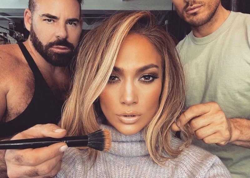 Izgleda senzacionalno: Jennifer Lopez se pohvalila frizurom koja je apsolutni hit