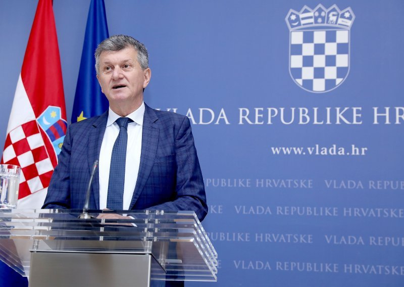 Kujundžić: Ministarstvo će provjeriti eventualne zakonske propuste u smjeni Nogala