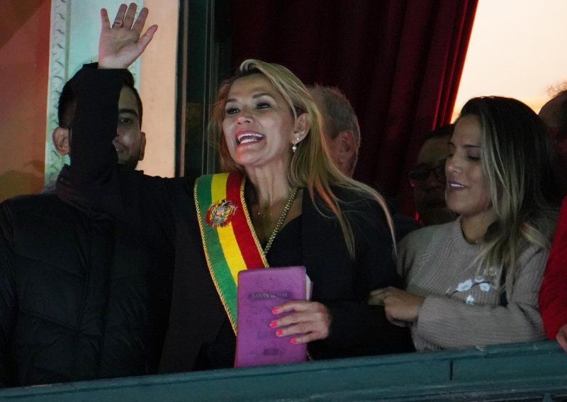 Privremena predsjednica Bolivije želi izbore u najkraćem mogućem roku