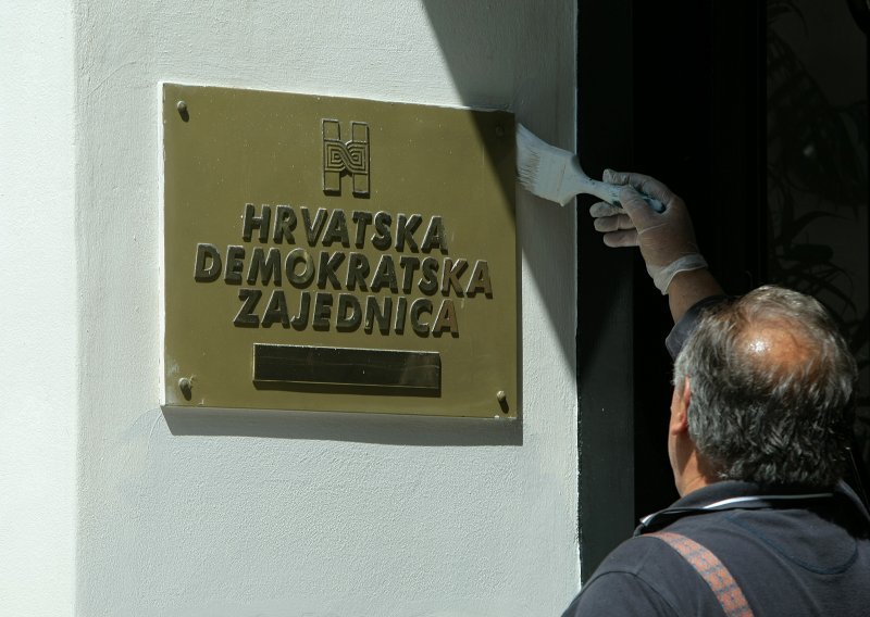Predsjednica Časnog suda HDZ-a u Zagrebu pobunila se zbog izbacivanja članova