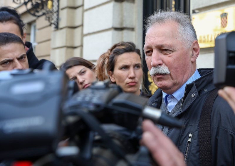 Sindikati odgovaraju Plenkoviću: Sastanak može bilo kada, osim u ponedjeljak kad je prosvjed