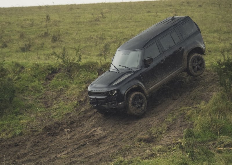 Novi Land Rover Defender u 25. filmu o Jamesu Bondu: Ekstreman i atraktivan