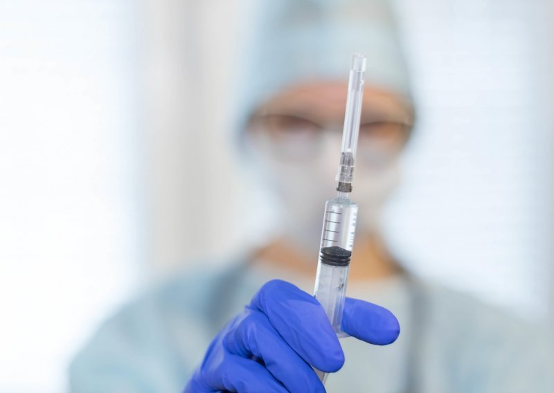Američki farmaceutski div otkrio kada će biti široko dostupno cjepivo protiv koronavirusa